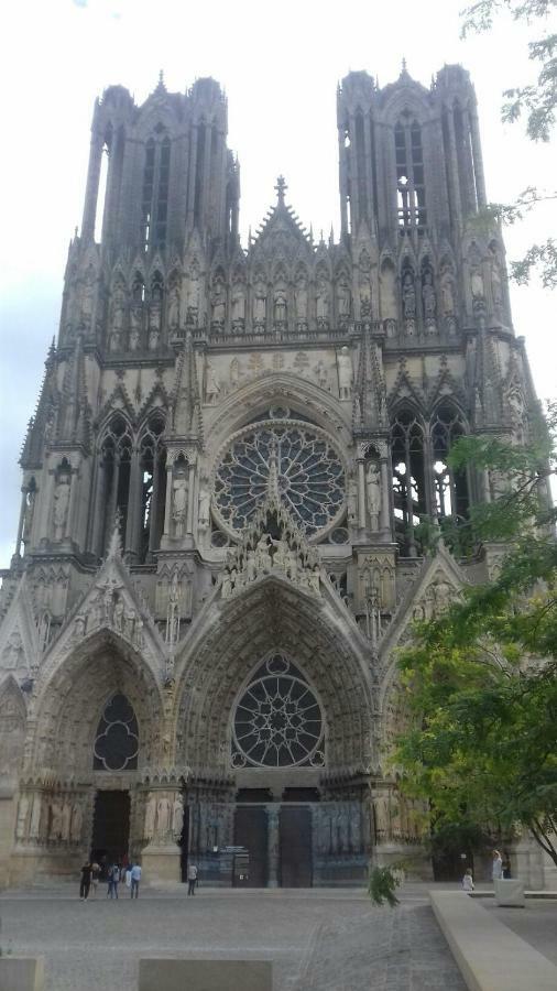 Reims La Romaine Экстерьер фото
